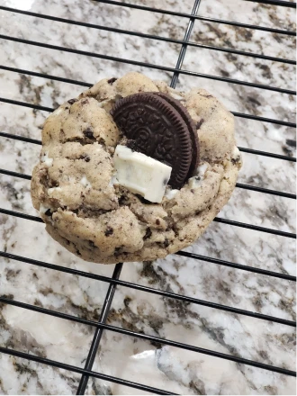 Oreo stuffed cookie
