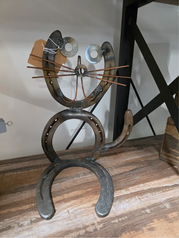 Metal and wood rooster decor