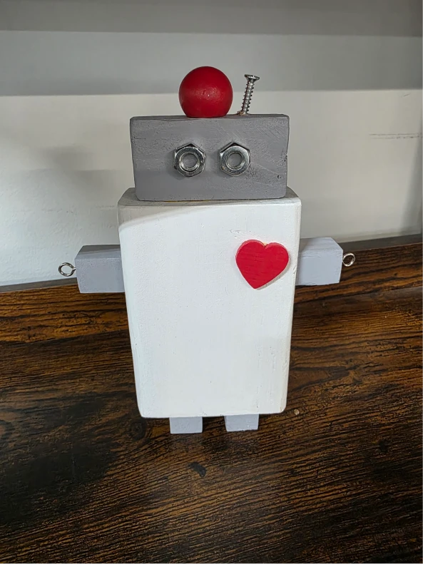 Heart wood planter